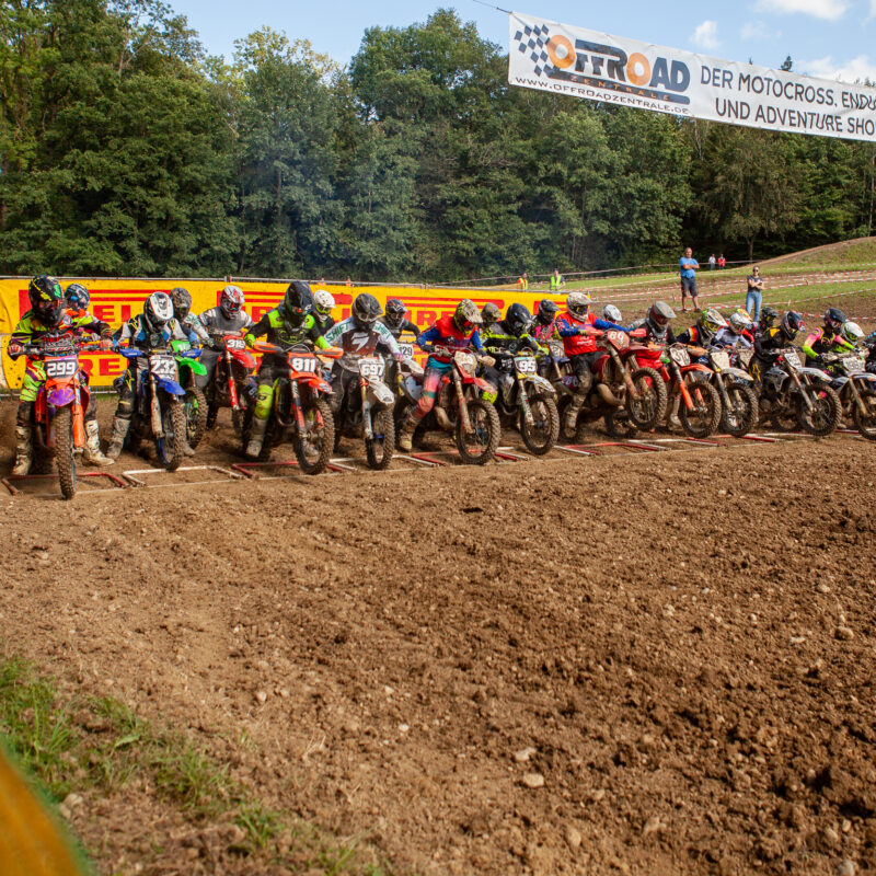 Alpencup MX Hohenlinden 2024 - Startgatter fällt
